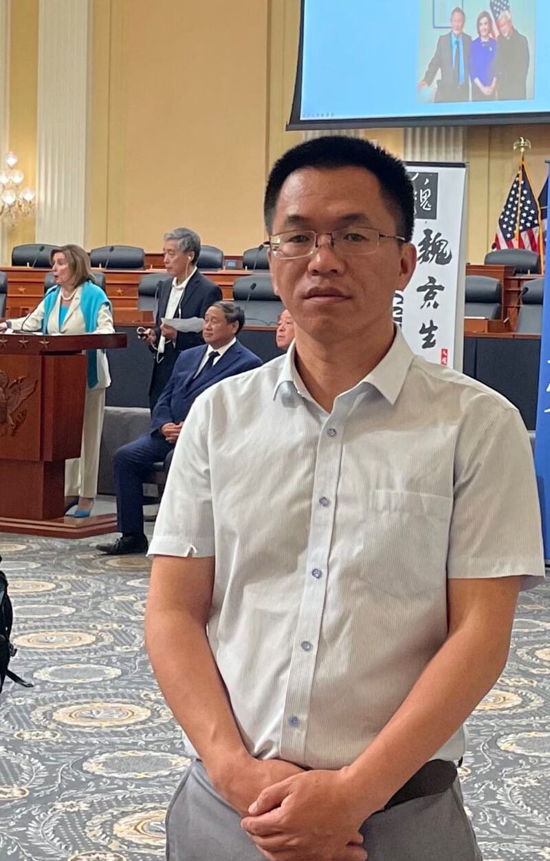 维权律师吴绍平(图)认为,中国当局抓捕余文生夫妇旨在向西方发出警告。 (吴绍平独家提供,拍摄日期不详)