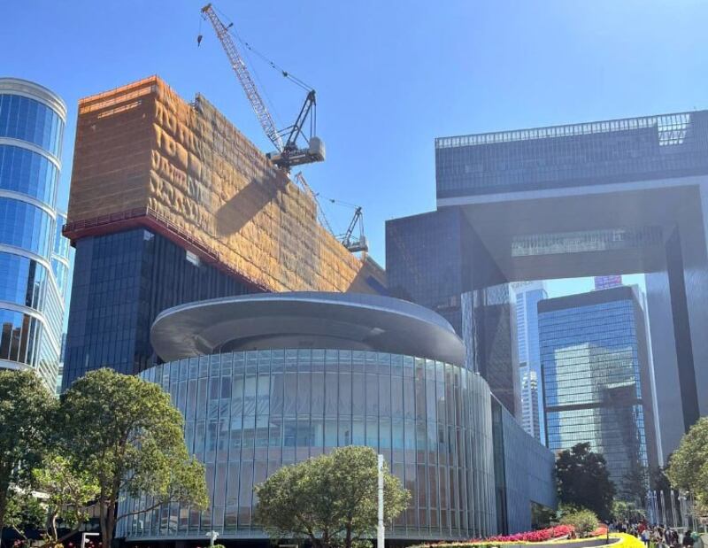 香港立法会综合大楼(图)。(照片由被访者独家提供,拍摄日期不详)