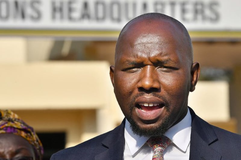 肯尼亚候任交通部长穆尔科门(Kipchumba Murkomen)曾经表示,中国的贷款让人窒息,在15-20年时间里偿还中国进出口银行的贷款,对肯尼亚经济将有巨大的影响。(法新社资料图片)