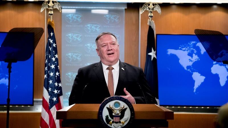 美国国务卿蓬佩奥(Michael Pompeo)发表南海声明,指出北京对南海大多数海域的离岸资源权利主张是”完全不合法”。(路透社)