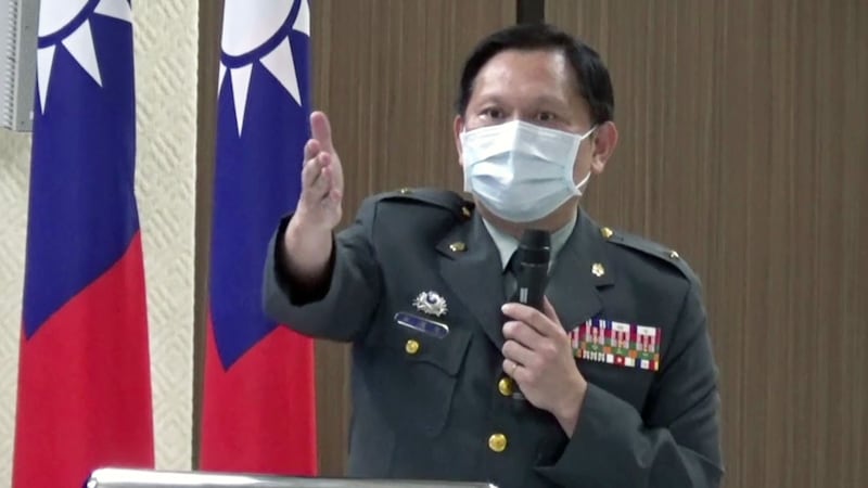 台湾国防部发言人史顺文27日在例行记者会上,感谢美方对台军售。(记者夏小华摄)