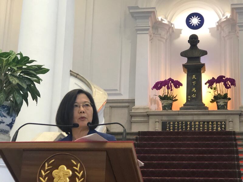 蔡英文致词没谈胜选,而声援香港反送中,呼吁港府勿仓促强势通过恶法。(记者夏小华摄)