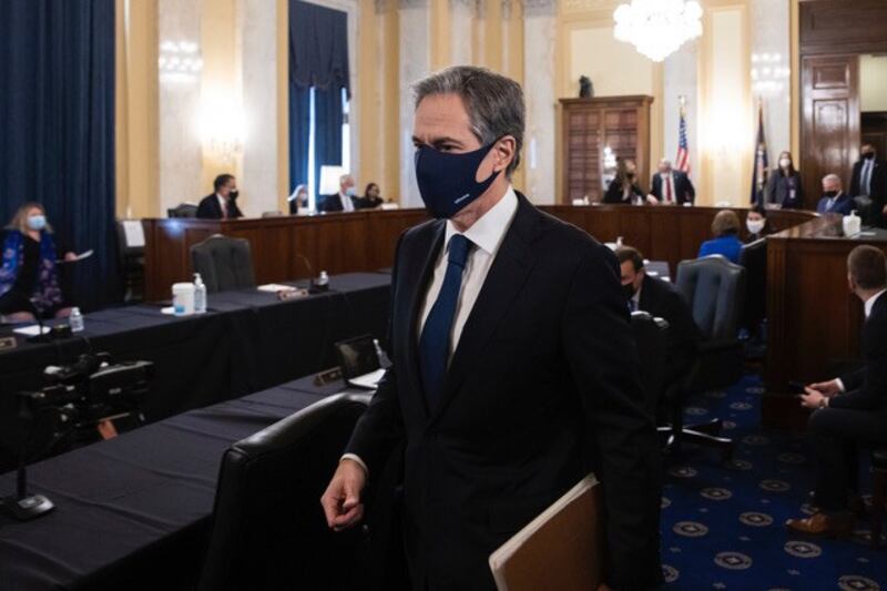 拜登政府二十日上任,美国参议院十九日对候任总统拜登提名的多位内阁官员举行听证会。布林肯(Antony Blinken)以准国务卿身分出席。(AP)