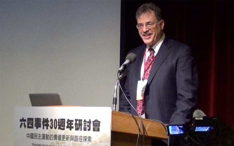 美国学者戴雅门在台湾参加六四三十周年研讨会进行演讲。（记者夏小华摄）