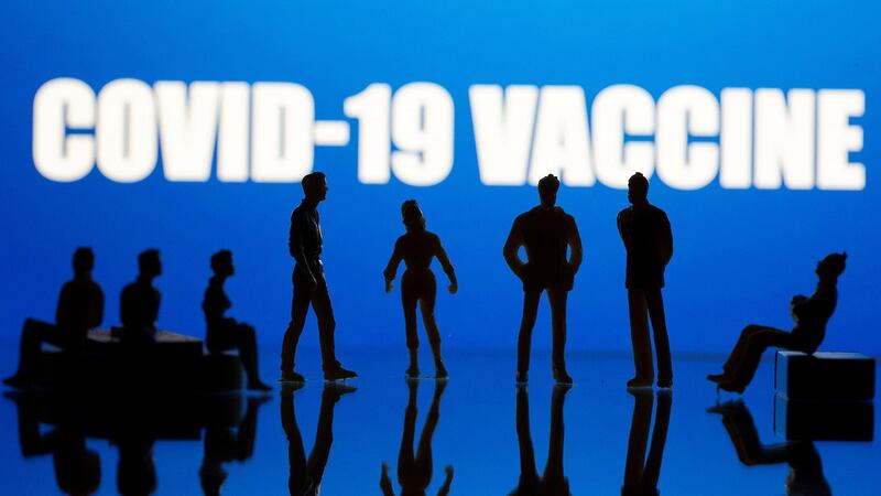 东盟十国接受访问的一千多名学者、政府官员和商人当中,44%受访者承认, 疫情期间,中国为该区域提供最多援助,远超日本,欧盟及美国。(路透社资料图片)