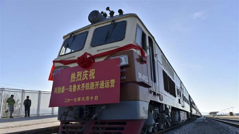 资料图片：新疆首府乌鲁木齐至北部阿勒泰地区的铁路2017年开通。有报道称，当局正通过铁路大规模转移穆斯林民众。 （Public Domain）