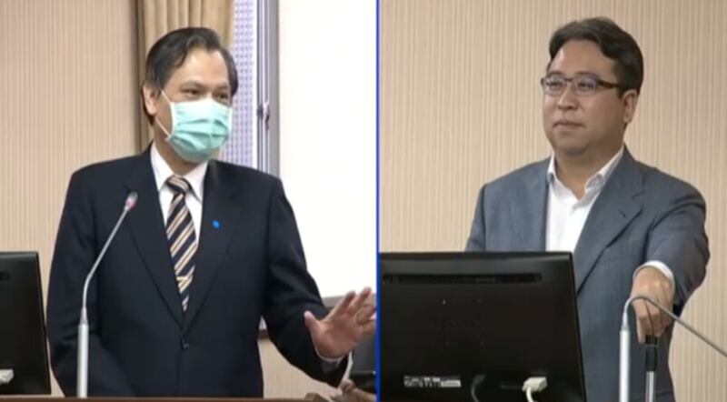 陆委会主委陈明通(左)答询指台湾可援引“港澳条例”18条，因政治受迫害的港人。(记者 黄春梅摄)