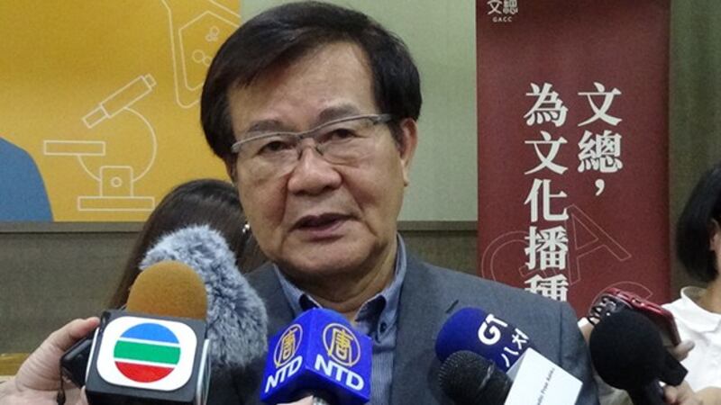 文化总会副会长江春男(司马文武)谈五四精神对台湾党外运动、民主化的影响。(记者夏小华摄)