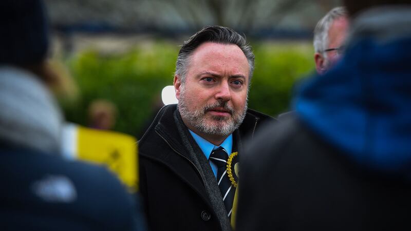 苏格兰外交事务发言人史密斯(Alyn Smith)也要求英国政府促成联合国观察员调查,进行强迫绝育是否已达《罗马规约》所规定的种族灭绝。(AFP)