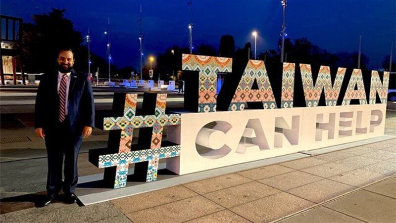 首次有美国驻联合国日内瓦分部常任代表布伦博格(Andrew Bremberg),发布3分钟视频呼吁邀请台湾恢复参与世卫大会。(U.S. Mission Geneva视频截图)