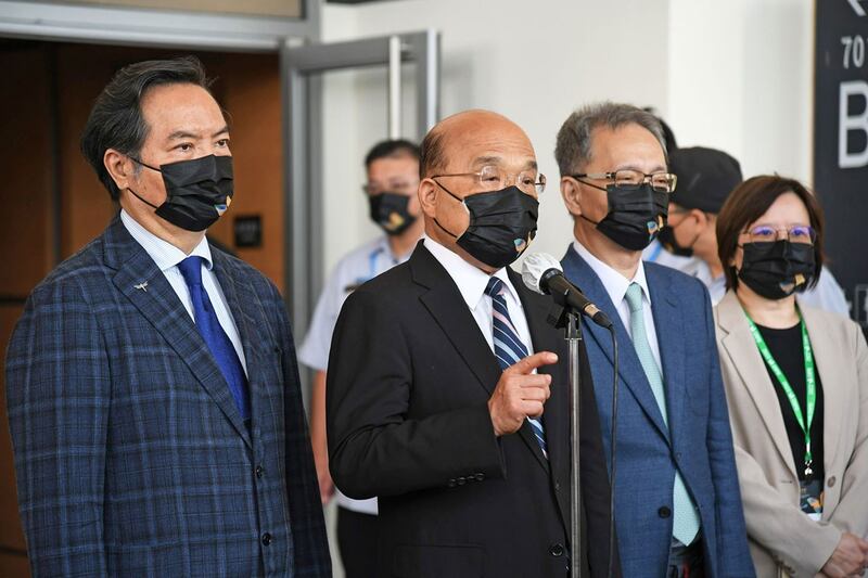 台湾行政院长苏贞昌1日表示,欢迎外宾来访,相关时间期程尊重访宾规划。(台湾行政院提供)