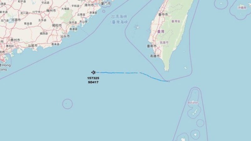 美国海军EP-3E电子侦察机从冲绳飞往南海,一度非常靠近恒春半岛12海浬处。(图撷自Aircraft Spots推特)