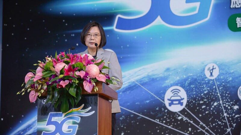 民进党总统参选人蔡英文3日出席记者会时表示,民进党团结迎战。(总统府提供)