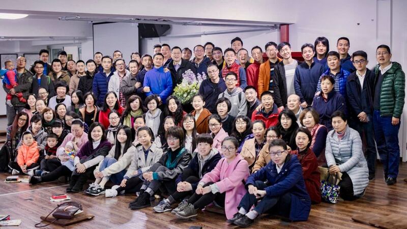 “12.9”教案之前的秋雨圣约教会信徒合影照。(图源:秋雨之福大抓捕脸书)