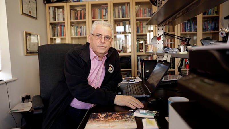 曾在中国遭拘押、现为美国哈佛大学费正清中国研究中心研究人员的韩飞龙(Peter Humphrey,又译汉弗莱)在接受本台采访时说,许多遭到中国政府不当羁押的美国人目前健康状况令人担忧,美国政府应尽力争取将这些人营救回美国。(美联社图片)